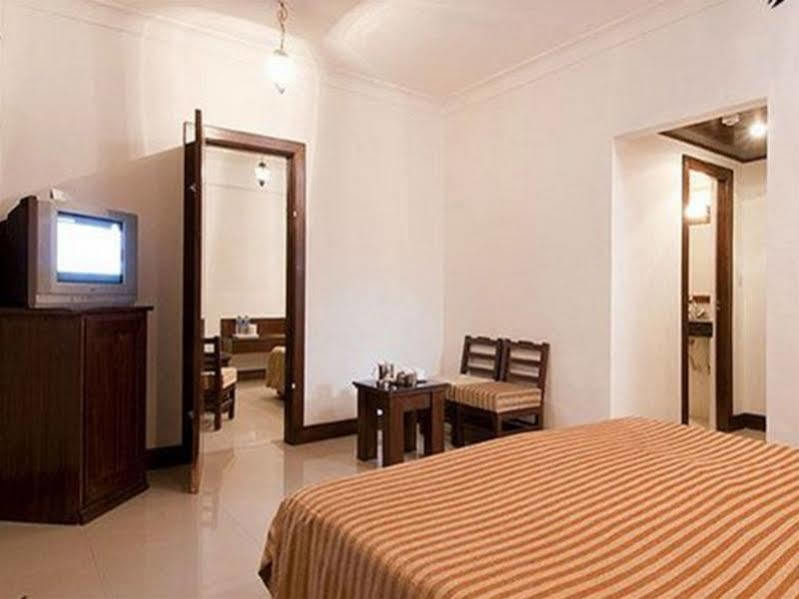 Hotel Atithi Agra  Luaran gambar